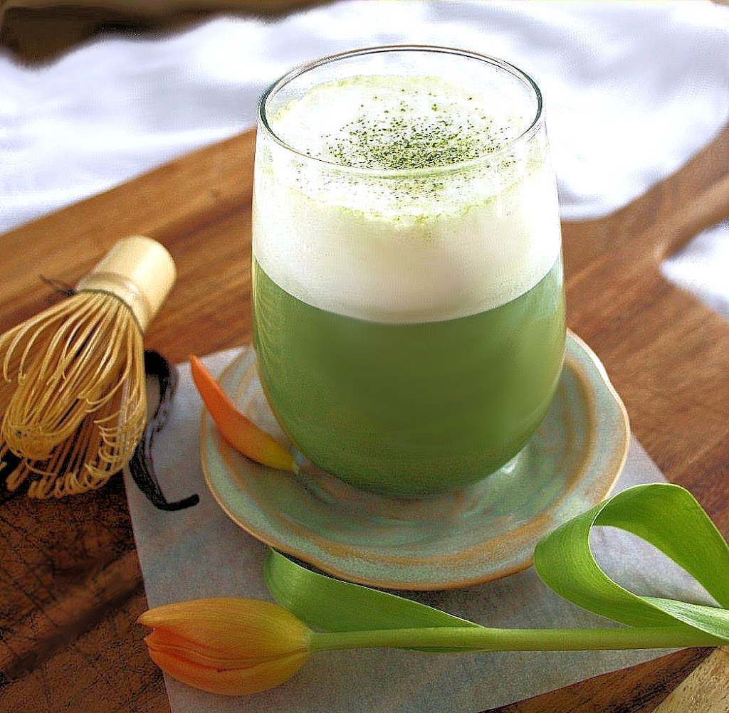 Matcha latte, chia smoothie, and other energy boosting coffee alternatives 
